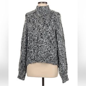 Abercrombie black white sweater